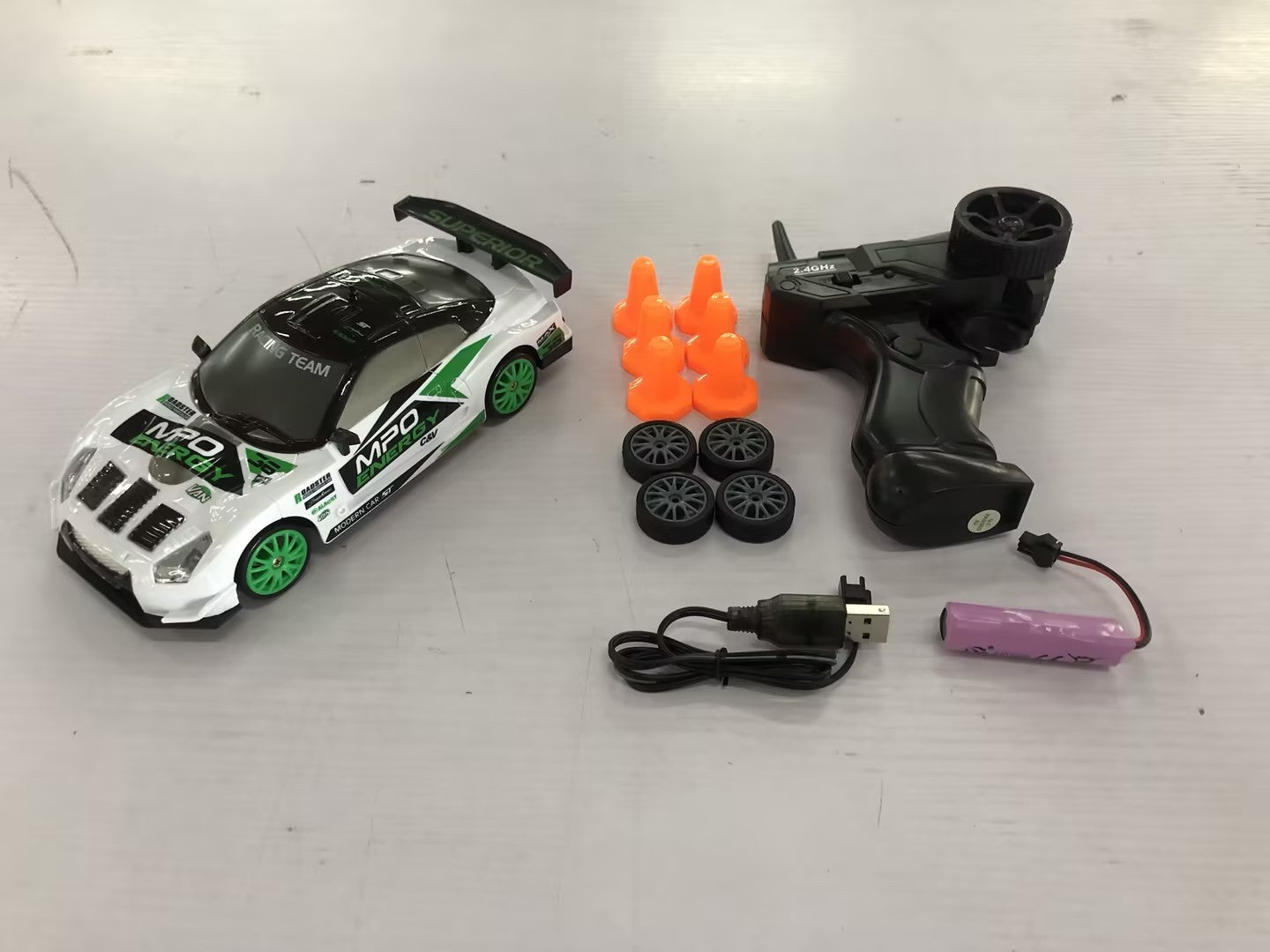 2.4G RC Drift Auto – 4WD Racewagen met Afstandsbediening voor Kinderen