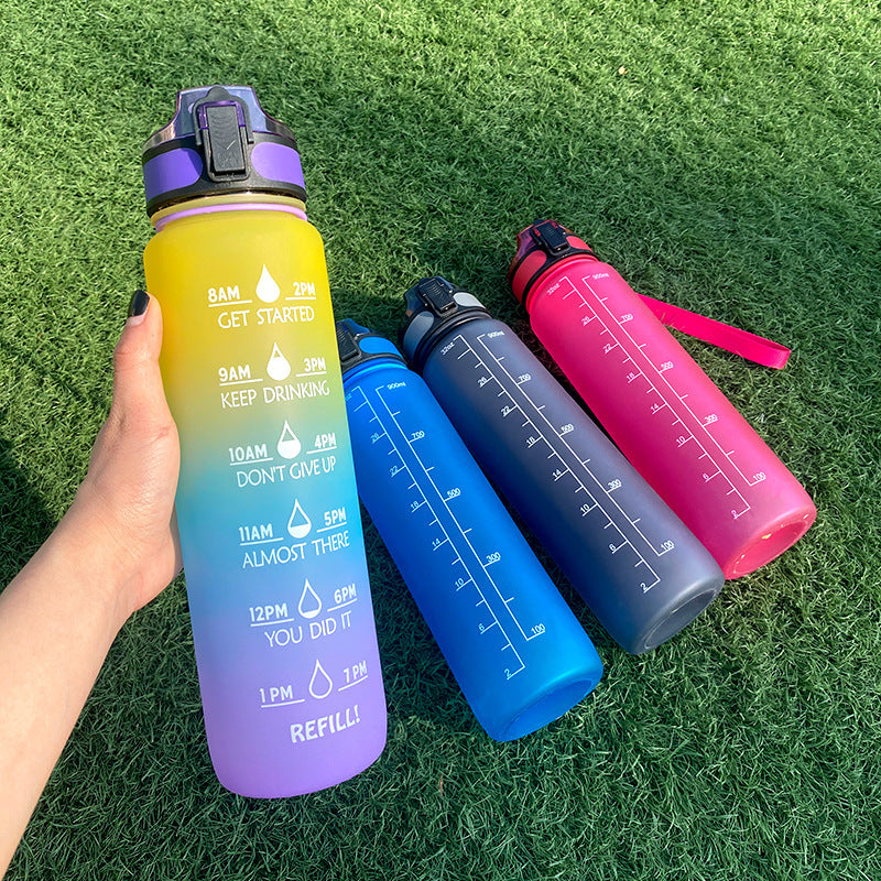 1L Tritan Waterfles – Motiverende Fles met Tijdmarkering & Bounce Deksel