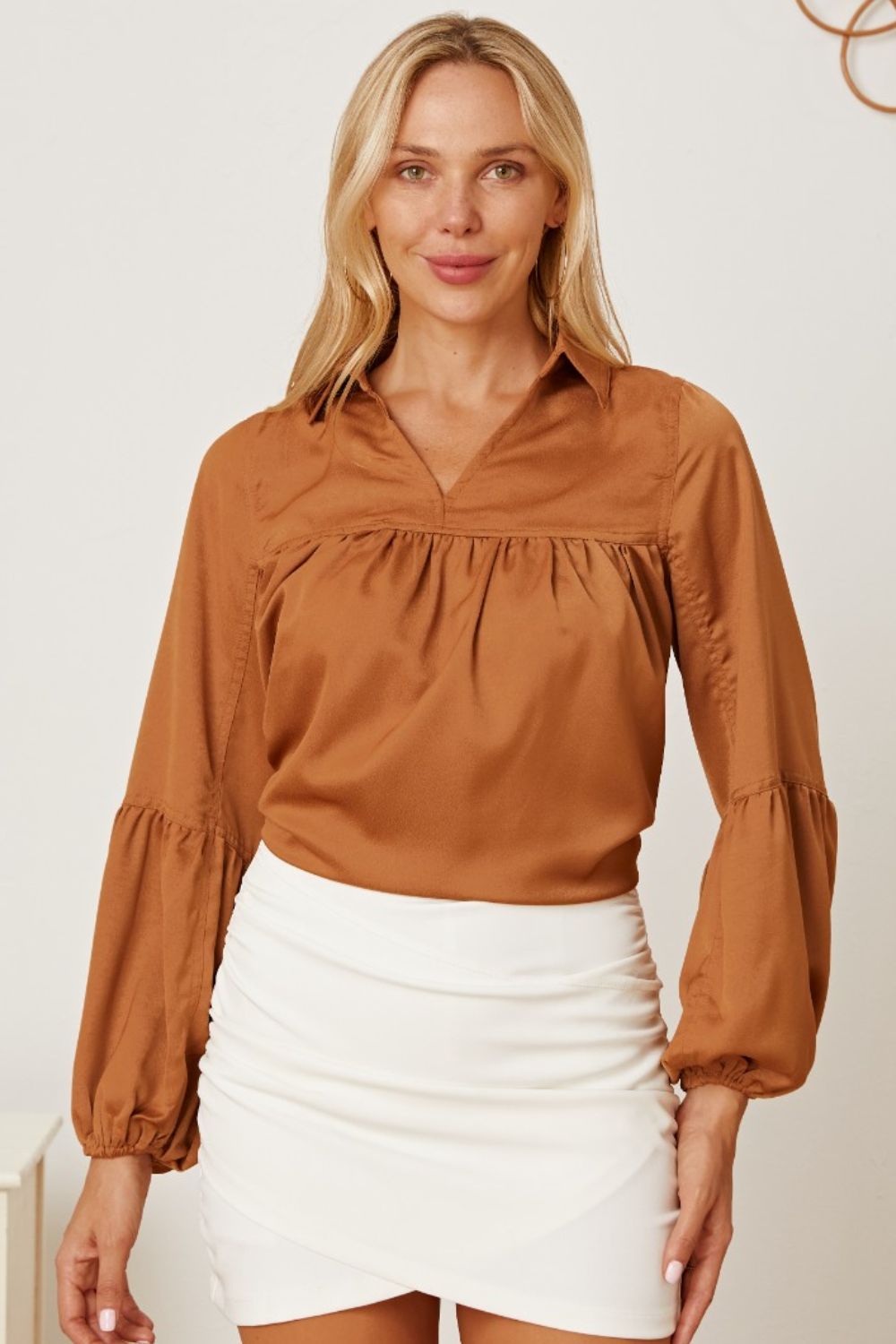 Bluse mit Ballonärmeln und Kragen